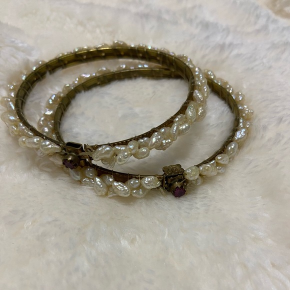 Fresh water pearl bracelets - Picture 1 of 3